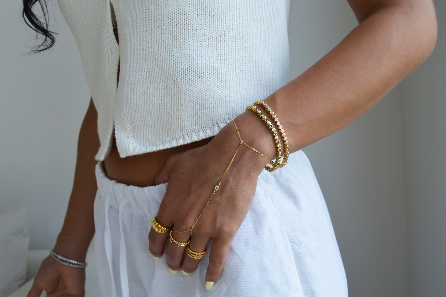 Jules Bezel Hand Chain