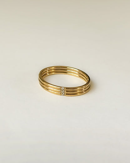 Ava Ring