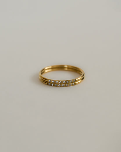Ava Pave Ring